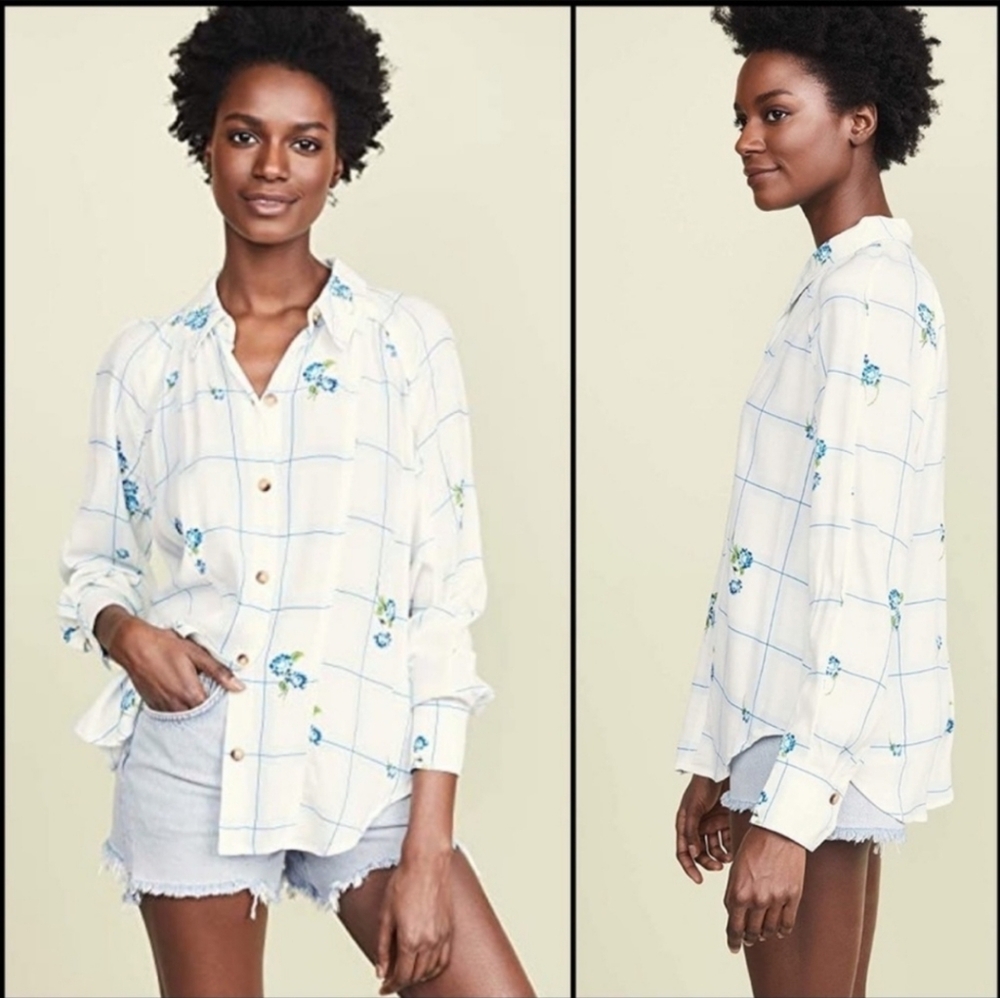 🦋 Free People Window To My Heart Button Down Floral Top Size Small Blue & White